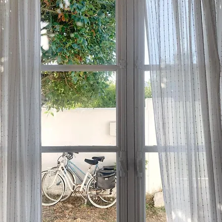 Charmante Maison Pour 4, Proche
