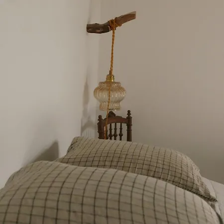 Hébergement de vacances Charmante Maison Pour 4, Proche *